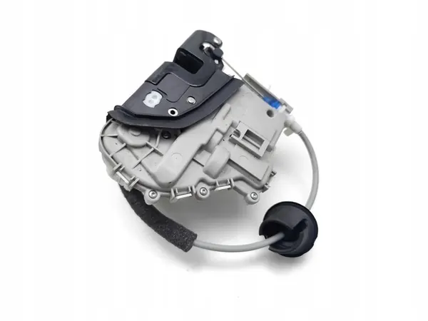 Audi A4 Framdörrslås Höger 2018 8X2837016B image 4