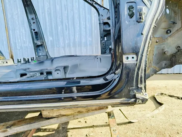 OEM 002 TIGUAN 26/04 Oikea Etulokasuoja LC9X image 3