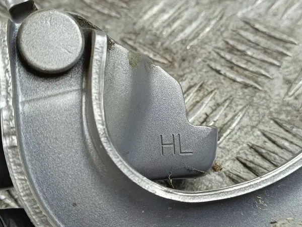 Hastes do capô Subaru Outback 2017 (BS) OEM FOB55467 image 4