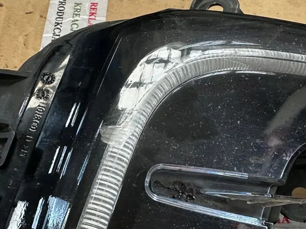 OEM 10181010000 DRL LED Halogéneo Dianteiro Esquerdo VW Passat image 3