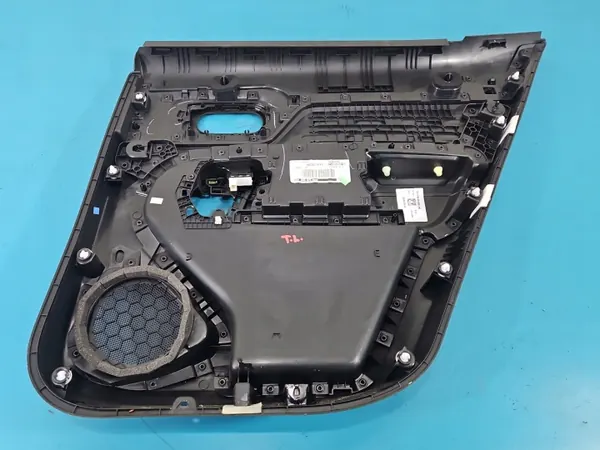 OEM 98250212YC Linke Hintertürverkleidung Citroen C5 Aircross image 3