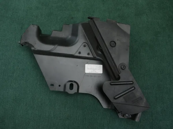 Clip de couvercle latéral OEM HY53-F01991-AB SSC Aston Martin image 2