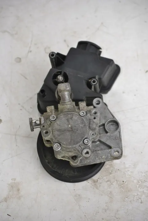 Mercedes-Benz OE Servostyrningspump image 2