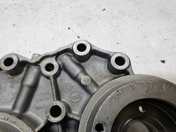 Kamaxelstöd Audi A4 B9 A5 Q5 FY 2.0 TFSI OEM image 7