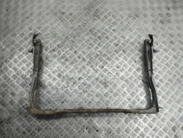 Toyota Avensis T270 2015 Etuakseli OEM AMD93181 image 2