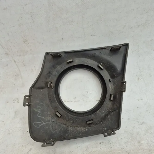 MITSUBISHI L200 V 5 15-19 Griglia Paraurti Destra 8321A602 image 2