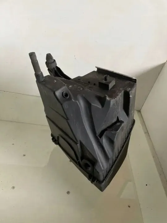 Boîtier Filtre à Air OEM 4F0133835M Audi A6 image 4