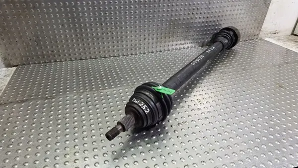 Semi-eje delantero derecho OEM S26372735 - Usado image 3