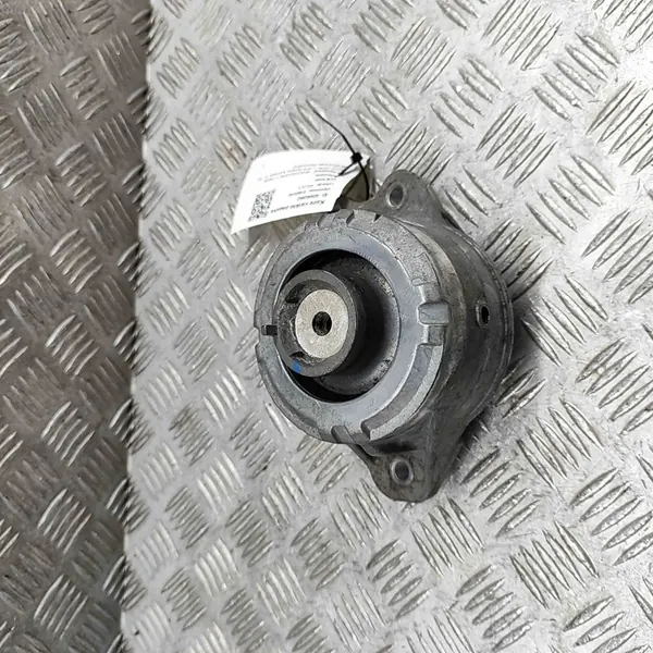 Soporte de motor izquierdo Mercedes-Benz A213 240 39 00 image 5