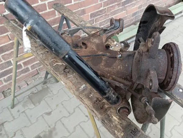 OEM ZWROTNICA WAHACZ PRAWY TYL VW T6 2.0 TDI 2016R image 3
