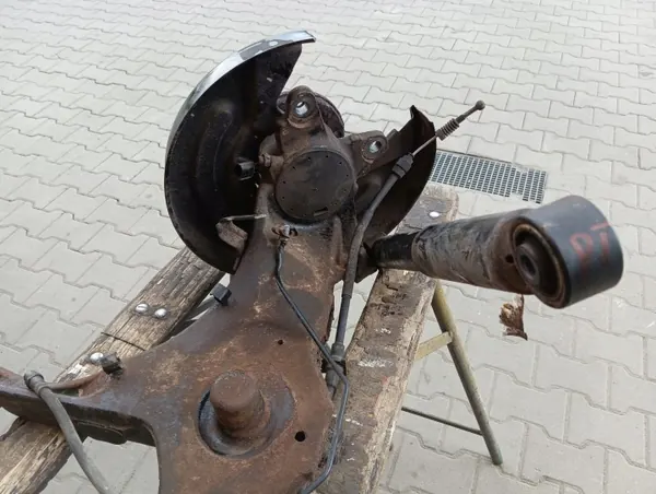 OEM ZWROTNICA WAHACZ PRAWY TYL VW T6 2.0 TDI 2016R image 4
