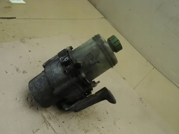 Bomba de Direção Assistida Polo IV Fabia II Ibiza III 6Q0423155R image 9