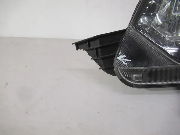 Farol Esquerdo Bi-Xenon Skoda Yeti image 3