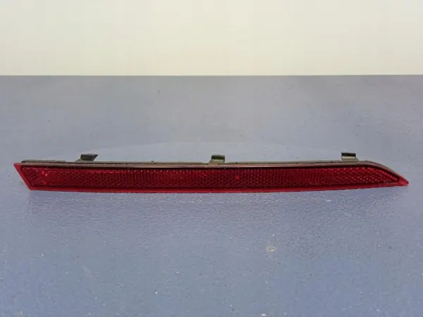 Refletor para-choques traseiro esquerdo Skoda OEM 5LJ945105 image 2