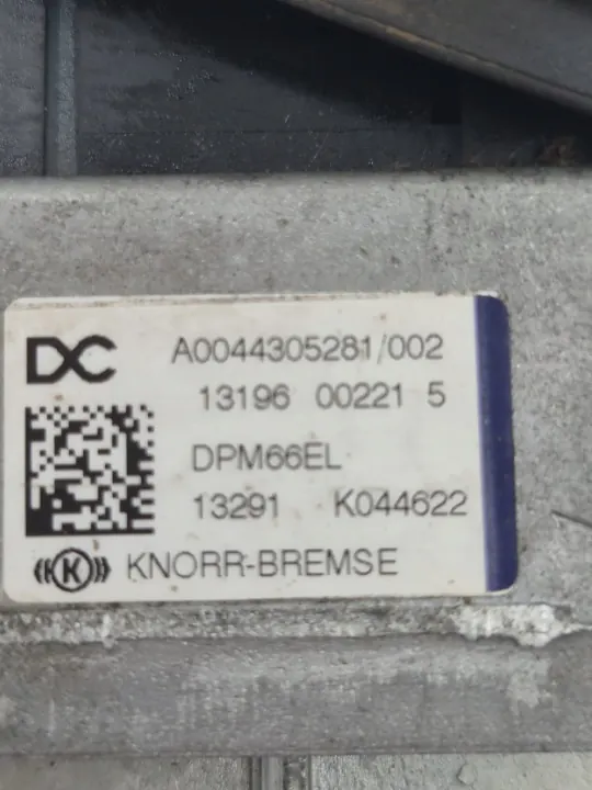 Handremhendel OEM A0044305281 K044622 Mercedes Actros image 3