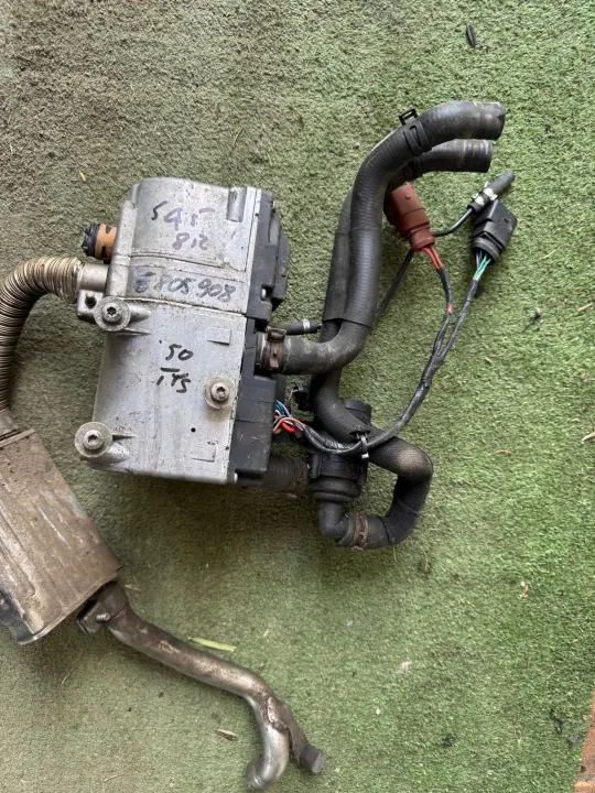 Webasto Diesel pysäköintilämmitys OEM 258675 Audi Q5 SQ5 image 2