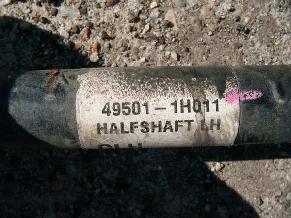 KIA CEED 1 I 1.6 B 09-12 Vänster Framskaft image 3