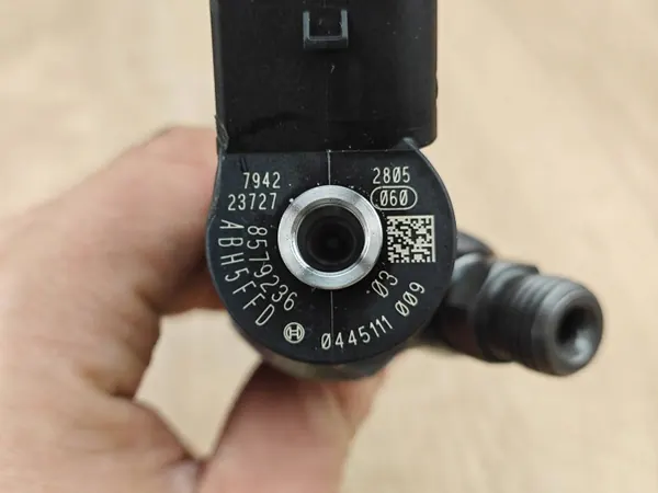 Bränsleinsprutare OEM 8579236 för BMW 2.0D B47D Motor image 5