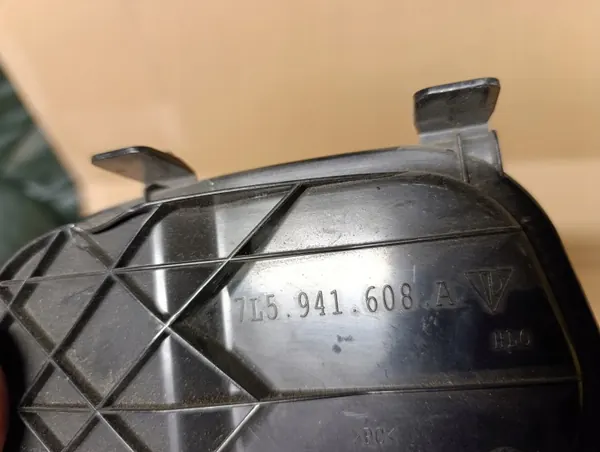 Porsche Cayenne Lift Scheinwerferabdeckung OEM 7L5941608A/7L5941607A image 3