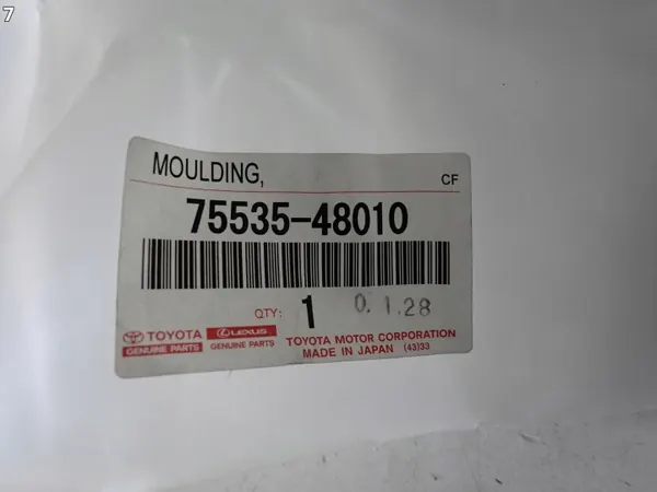 OEM 75535-48010 Framruta List Höger Lexus RX image 8