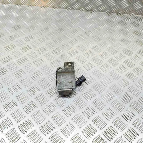Contrôleur Pompe à Carburant OEM MB957906 Dodge Stealth image 4