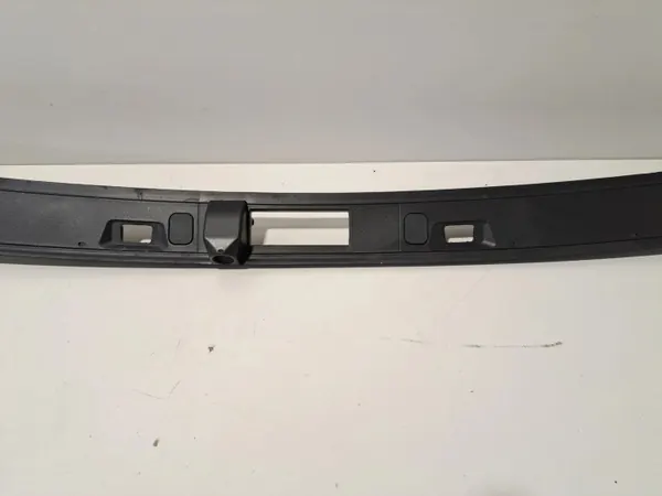 BMW M8 Bagageluckfoder OEM 7446336 - Begagnad image 3