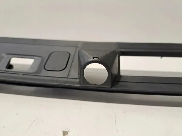 BMW M8 Bagageluckfoder OEM 7446336 - Begagnad image 5