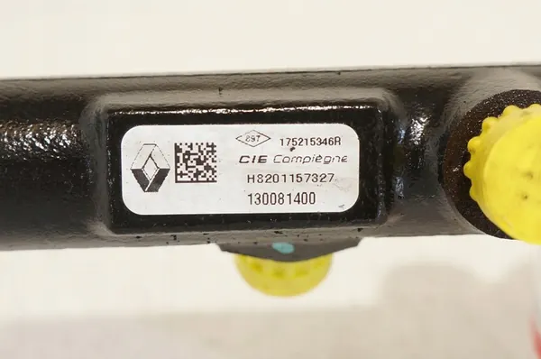 Renault OE 175215346R riel de inyección image 3