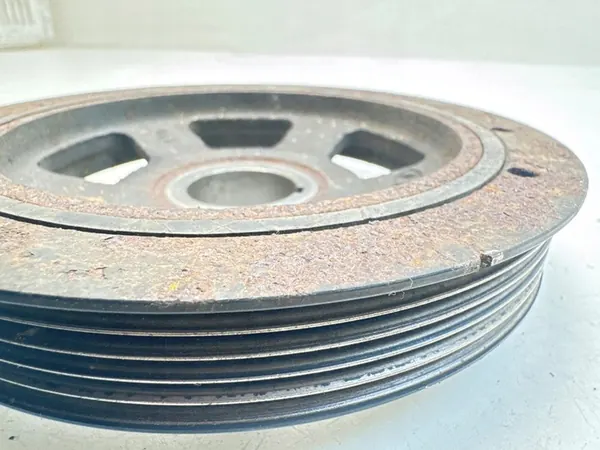 2011 Hyundai i30 Poulie de vilebrequin MTL22756 image 4