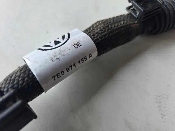 Abrazadera de cable de masa VW T6 OEM 7E0971794D 7E0971158A image 3