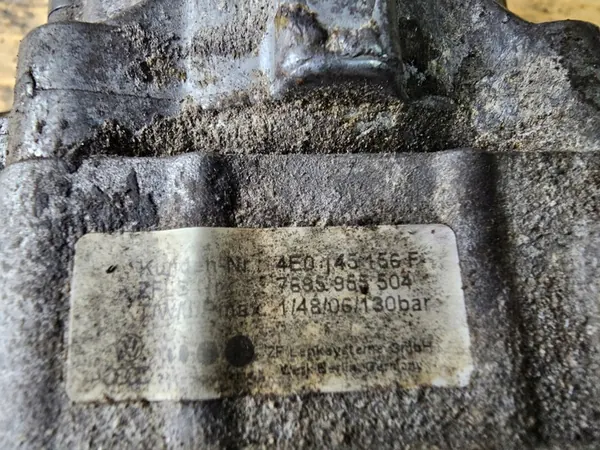 Bomba de direção Audi A8 D3 4.2 FSI 4E0145156F image 2