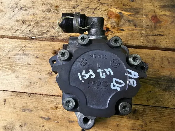 Bomba de direção Audi A8 D3 4.2 FSI 4E0145156F image 7