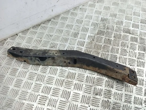 Sous-châssis avant droit OEM AMD64979 Mitsubishi Outlander 2013 image 4