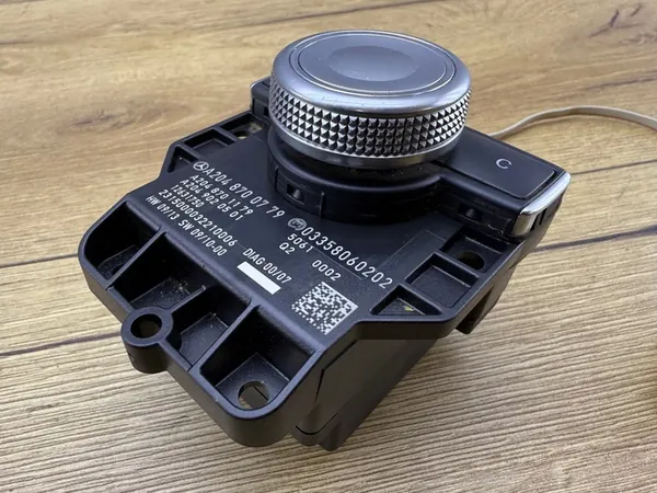 IDRIVE Bedieningselement Mercedes-Benz W204 OEM image 3