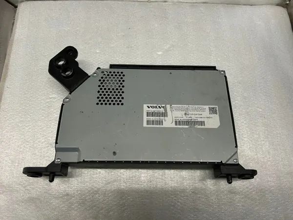 Radion Vahvistin OEM 31456856 Volvo XC90 XC60 image 5