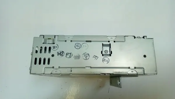 Begagnad CD/DVD-växlare OEM JUR111089 för Volvo V50 image 3