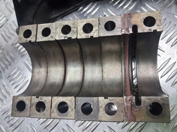 Moottorilohko Alaosa 4.0 OEM Jeep Cherokee ZJ XJ image 5