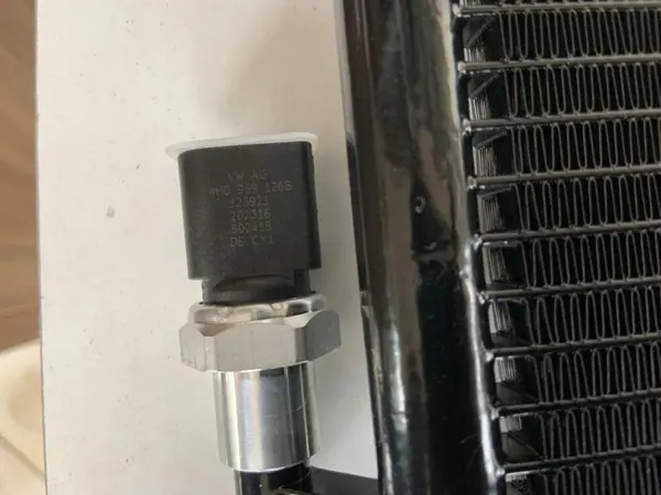 A/C Condensor OEM 8W0816411Q voor Audi A4/A5 image 4