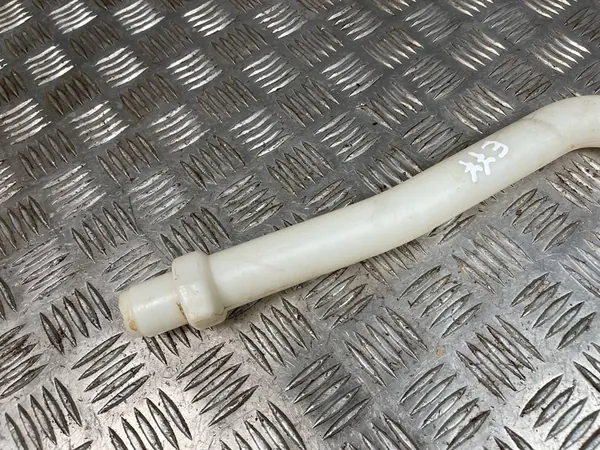 Renault Captur II 2023 Vloeistofinlaatpijp OEM 289159903R image 5