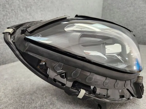 Rechter Voorlicht - Mercedes C-Klasse W206 LED Hoge Prestaties image 2