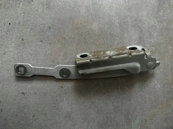 Bisagra de capó derecha Dacia Duster I Lift 654007102R image 2