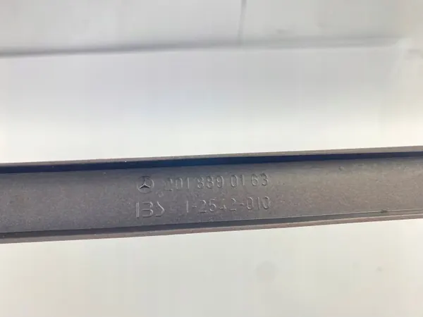 OEM 2018890163 Linker Koplamprand Mercedes 190 W201 image 9