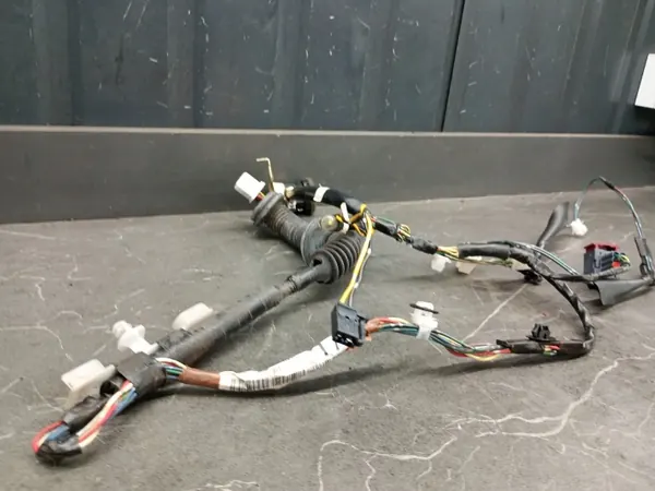 OEM 82153-05170 Rechte hintere Türkabelbaum image 7