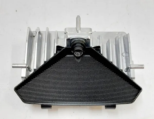 Câmera assistência de faixa Volvo OEM 32438373 - Usada image 2