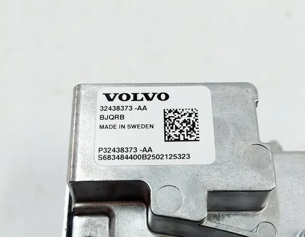 Câmera assistência de faixa Volvo OEM 32438373 - Usada image 5
