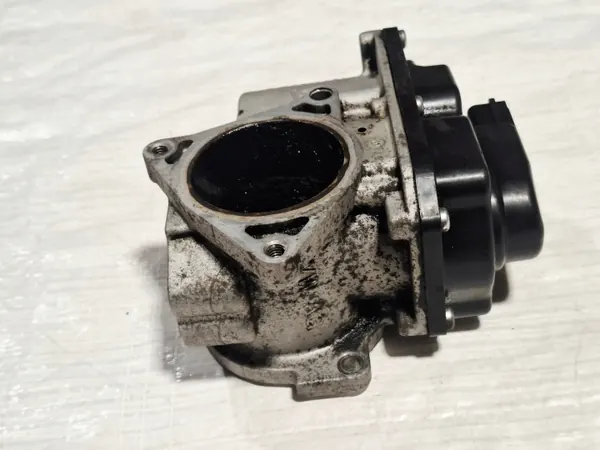 Soupape EGR OEM 03L131501E pour VW Passat B6 2.0 TDI image 3