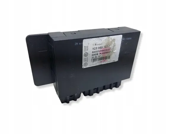 Mukavuusmoduuli OEM 1C0959799AKASACJ Skoda Octavia I:lle image 2