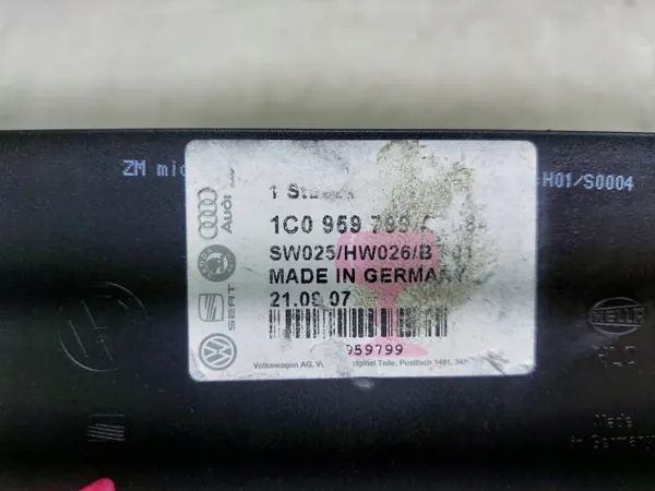 Mukavuusmoduuli OEM 1C0959799AKASACJ Skoda Octavia I:lle image 5