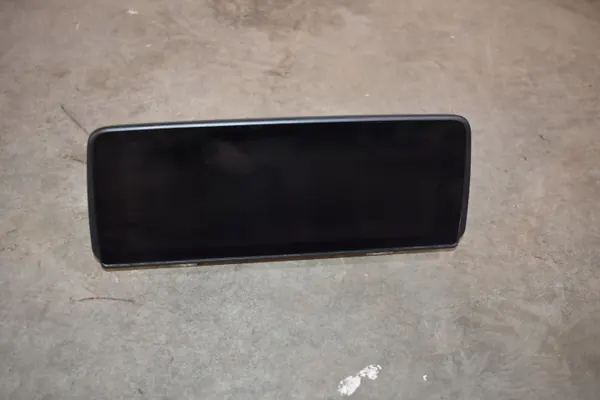 BMW Näyttöruutu OEM 8715335 555 - Käytetty image 2