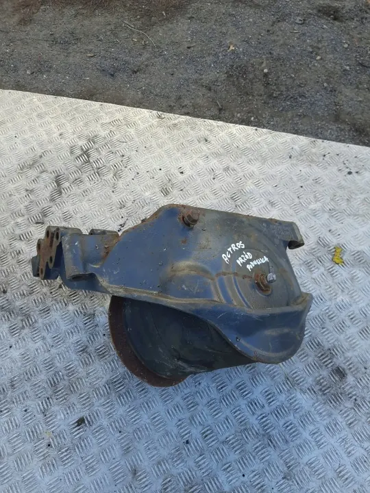 Soporte delantero OEM 00258874444 - Usado image 3